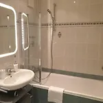 Apartment Saxonia De Luxe: Modern 2-room With Parking In *