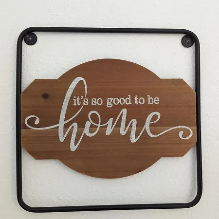 Saxonia Homedeluxe - Neue Hochwertige 50qm2 2-zimmer-ferienwohnung Mit Privaten Kfz Parkplatz Stellplatz Mit Mwst-rechnung Mit Xxl Hülsta Bett&etagenbett Mit Internetflatrate - Ideal Für Familien, Paare, Kulturinteressierte&geschäftsreis * Chemnitz