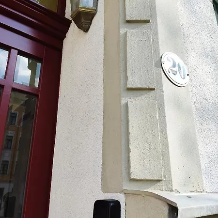 Chemnitz Saxonia Homedeluxe Hochwertige 50Qm 2-Zimmer-Ferienwohnung Mit Privaten Kfz Parkplatz Stellplatz Mit Mwst-Rechnung Mit Xxl Huelsta Bett & Etagenbett Mit Internetflatrate - Ideal Fuer Familien, Paare, Kulturinteressierte & Geschaeftsreisende! *