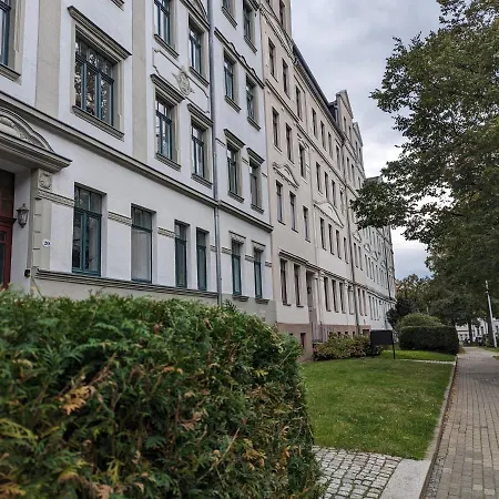 Saxonia Homedeluxe Hochwertige 50qm 2-zimmer-ferienwohnung Mit Privaten Kfz Parkplatz Stellplatz Mit Mwst-rechnung Mit Xxl Huelsta Bett & Etagenbett Mit Internetflatrate - Ideal Fuer Familien, Paare, Kulturinteressierte & Geschaeftsreisende! Lejlighed *