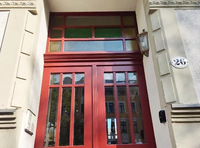 Saxonia De Luxe: Modern 2-room With Parking In *